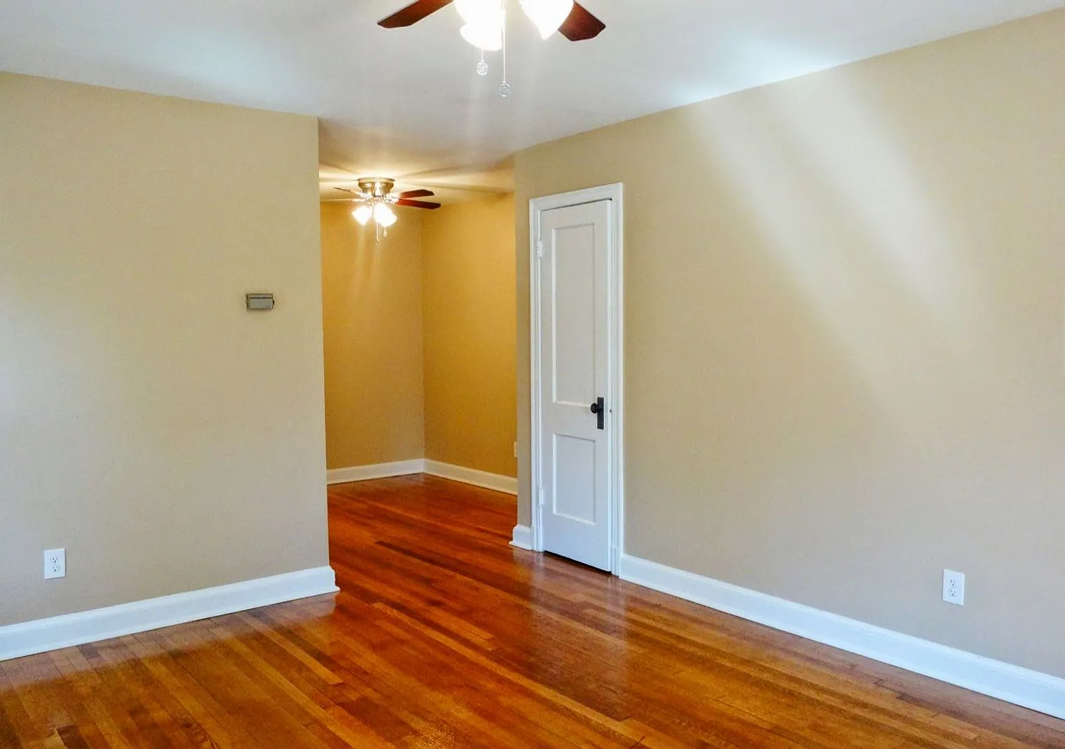 8404 Greenwood Avenue D&G Properties Llc — Photo 1