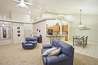 Great Room Eating Area