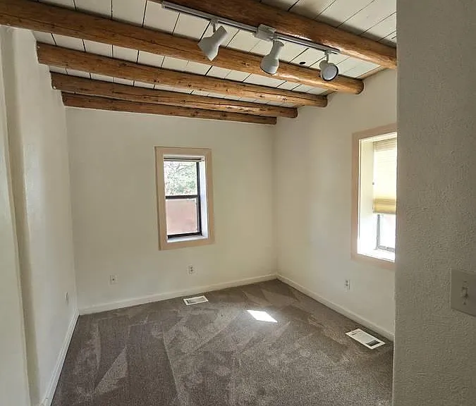 246 Casados St — Photo 5