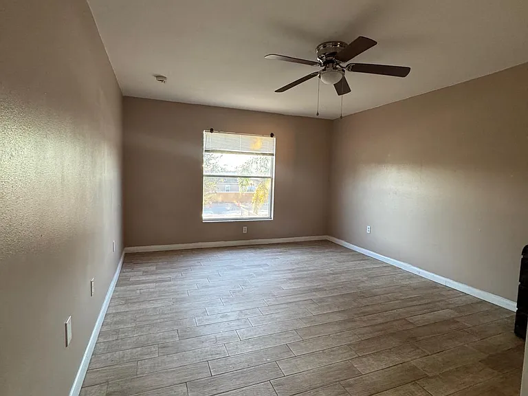313 Fish Hawk Dr — Photo 13