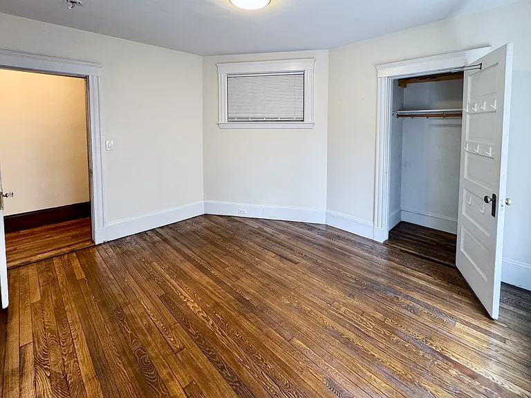 9 Fairfield St #1 — Photo 10