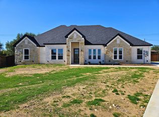 105 Oxford Ct, Weatherford, TX 76088