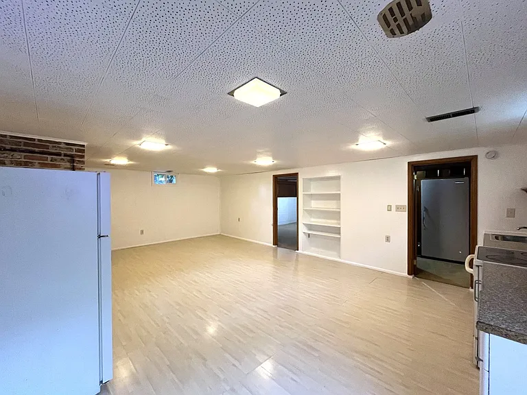 2310 Walnut St — Photo 19