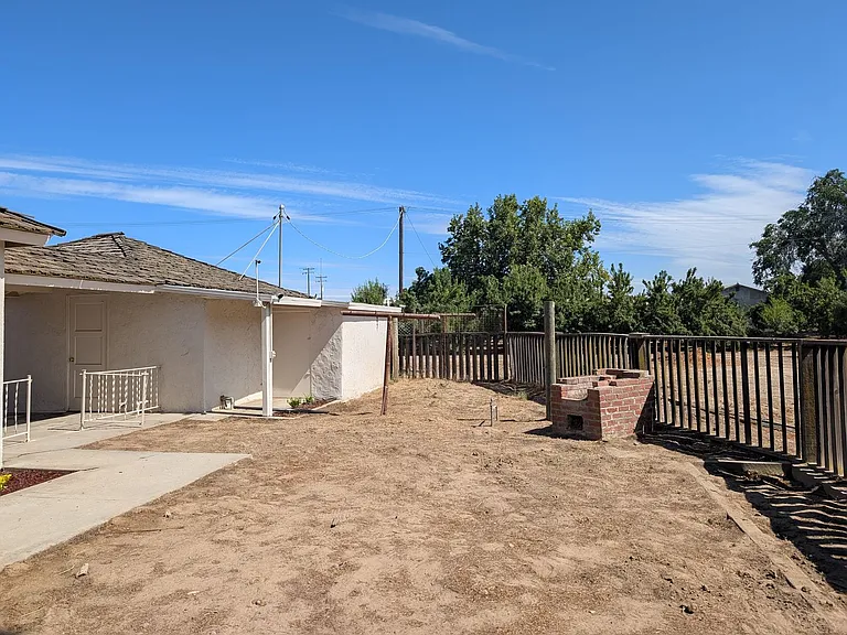 7262 S Cedar Ave — Photo 21