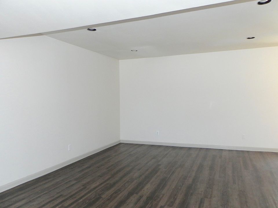 1st image of 5008 Holland Ave APT 18