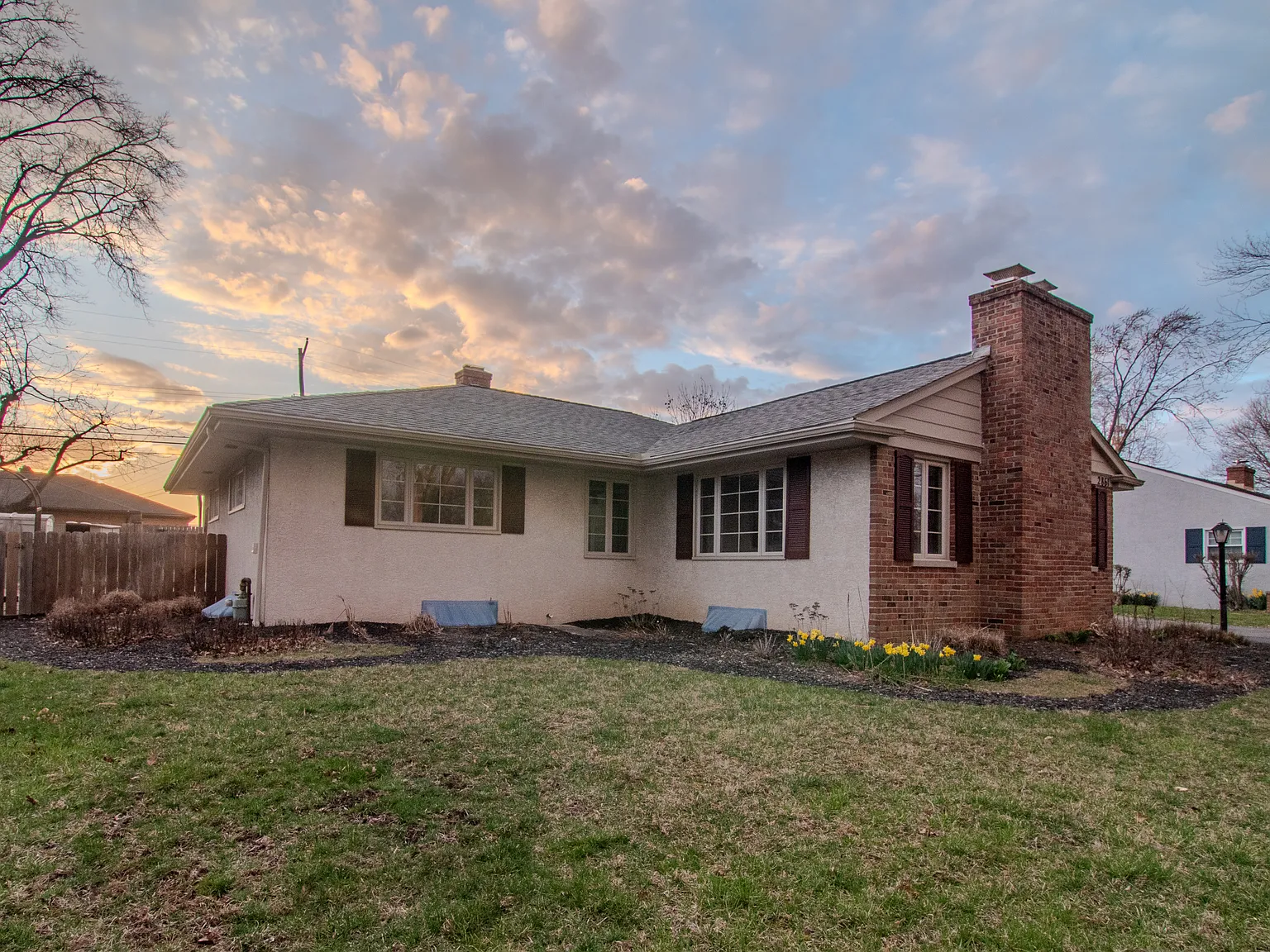 3 bed, 2.5 bath, 1490 sqft, $2,825 — Photo 3