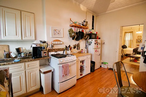 Rented by Compass | media 4