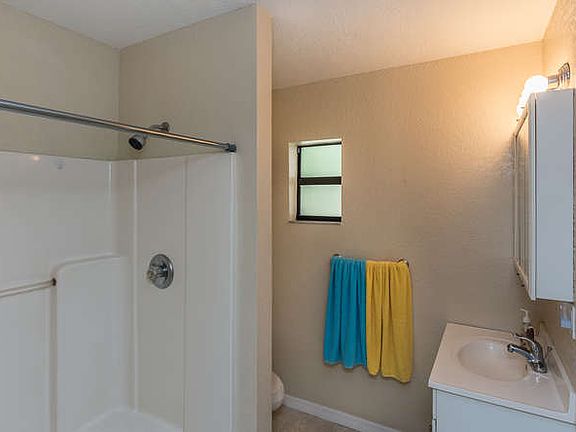 2505 Park Plaza Sebring FL-small-024-22--666x444-72dpi_04122019