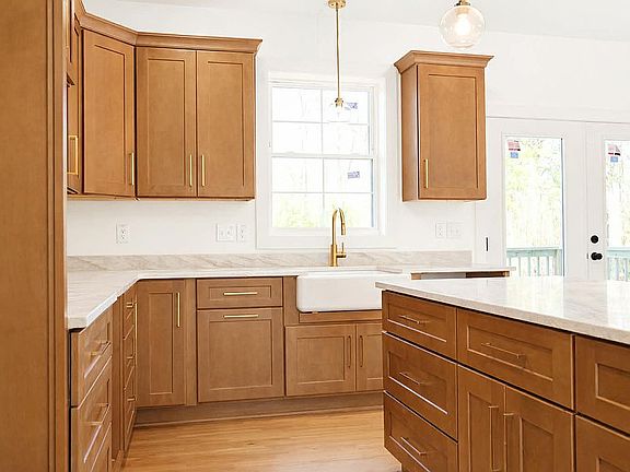 5th image of 218 Fishermans Point Rd