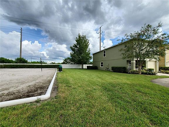 3rd image of 648 Cresting Oak Cir #38