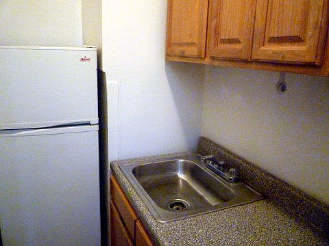 2nd image of 4333 46th St APT C8