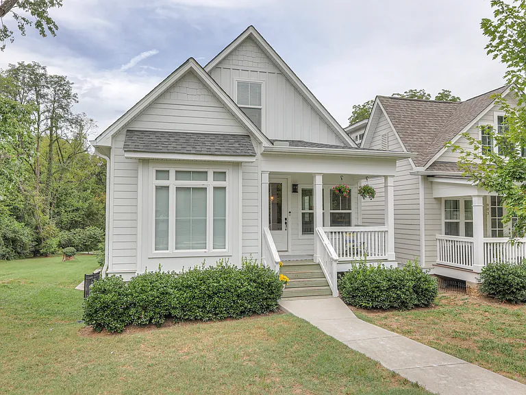 901 Curdwood Blvd — Photo 18