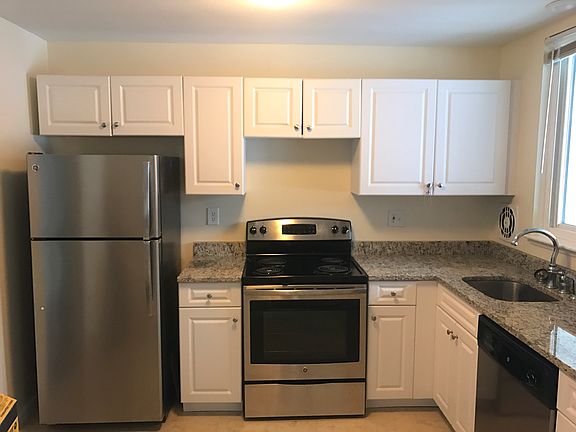 5th image of 512 Fountain St APT A4