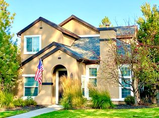 61558 Devils Lake Dr, Bend, OR 97702