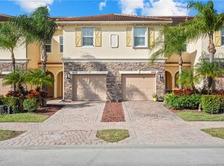 9512 SW Merlin Ct, Stuart, FL 34997