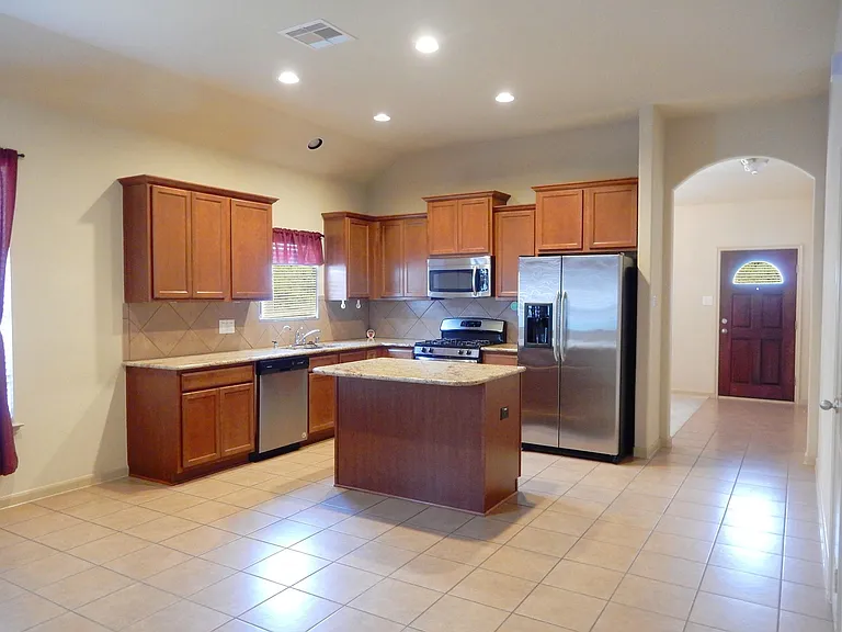 24510 Avellino Ct — Photo 8