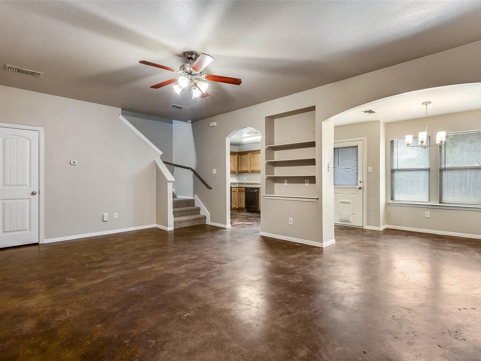 606 E College Ave, Princeton, TX 75407 - 1 — Photo 3
