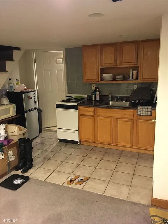 3601 Spring Garden st — Photo 2