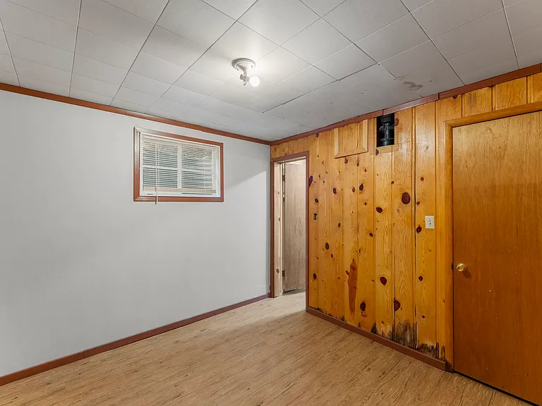 10710 Grandview Ave — Photo 6