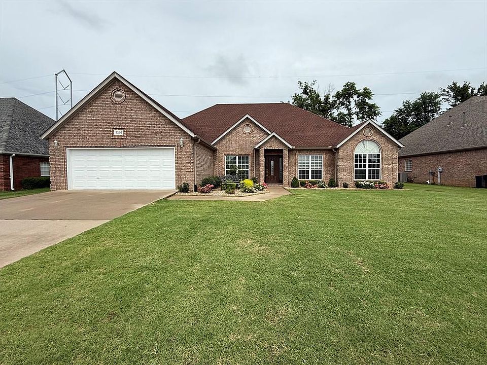 1st image of 5203 S Brooks Cir