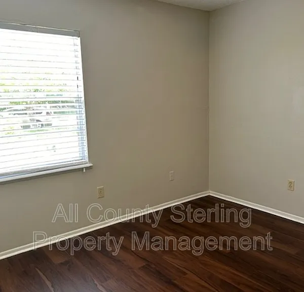 2261 Saint Augustine St — Photo 20
