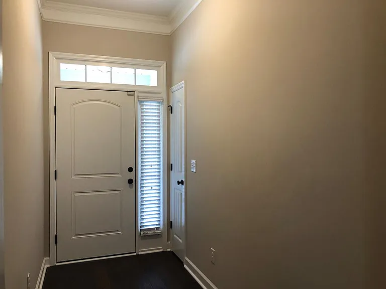 5029 Copse Dr — Photo 2