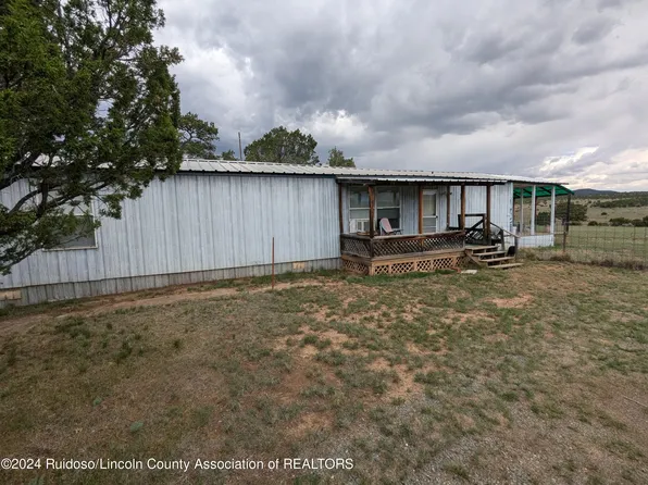 308 Dawson Rd, Capitan, NM 88316