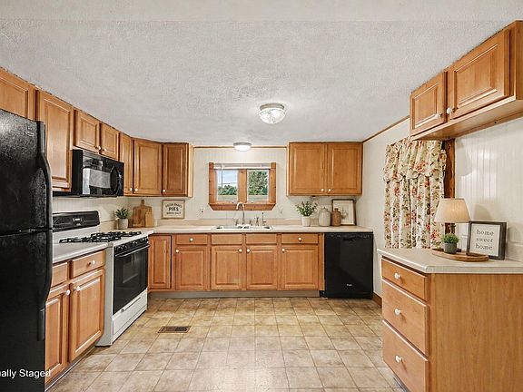 5th image of 12885 Coral Rd