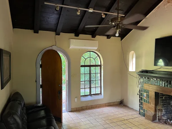 103B Woodland Rd #B, Vine Grove, KY 40175