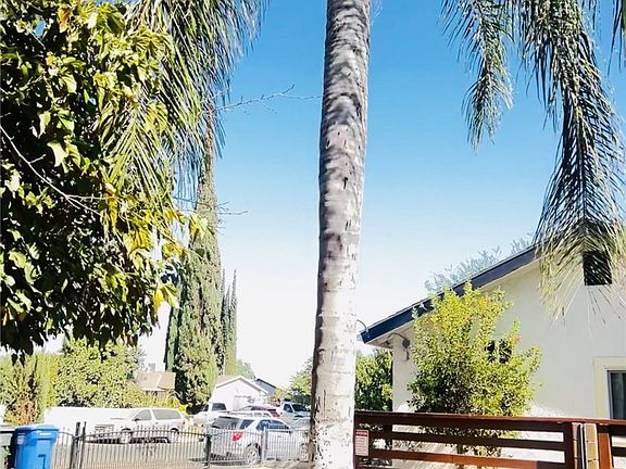 2nd image of 601 E Bent Ranch Ave