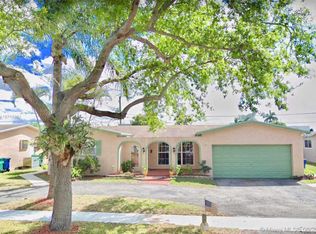 9180 SW 55th Ct, Cooper City, FL 33328