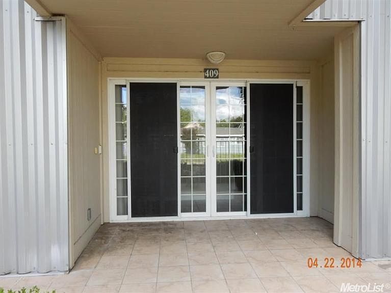 1st image of 409 Harriet Ln