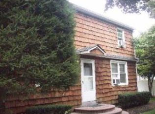 20 Keeler St, Huntington, NY 11743