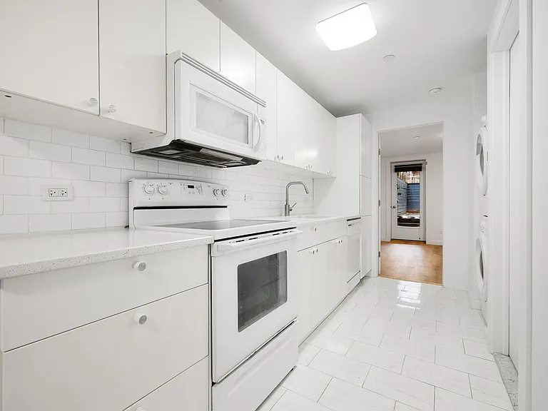 63 Putnam Ave #1 — Photo 7