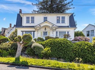 6832 35th Ave NW, Seattle, WA 98117