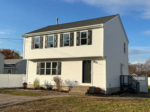 1024 Crescent St, Brockton, MA 02302