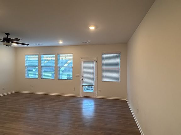 2nd image of 380 Whitetail Cir