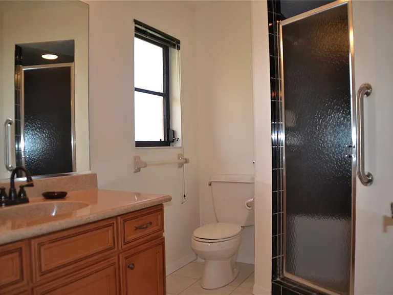 88 Temple Rd — Photo 18