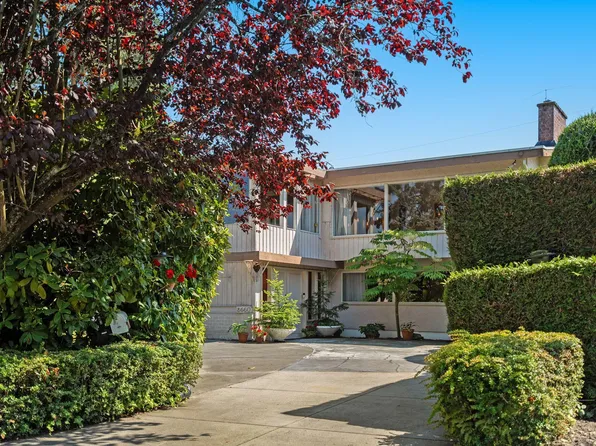 8660 Fairfax Cres, Richmond, BC V7C 1Y1