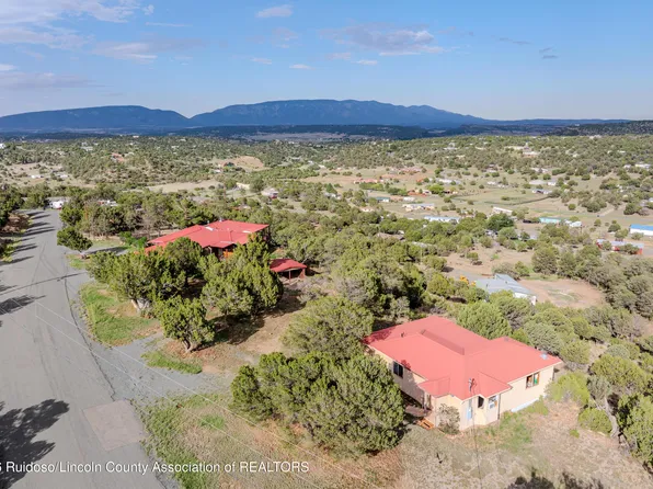 270 Main Rd, Capitan, NM 88316