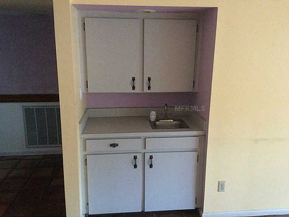 4th image of 102 Wisteria Dr