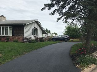 1335 Faucett Dr, West Chester, PA 19382