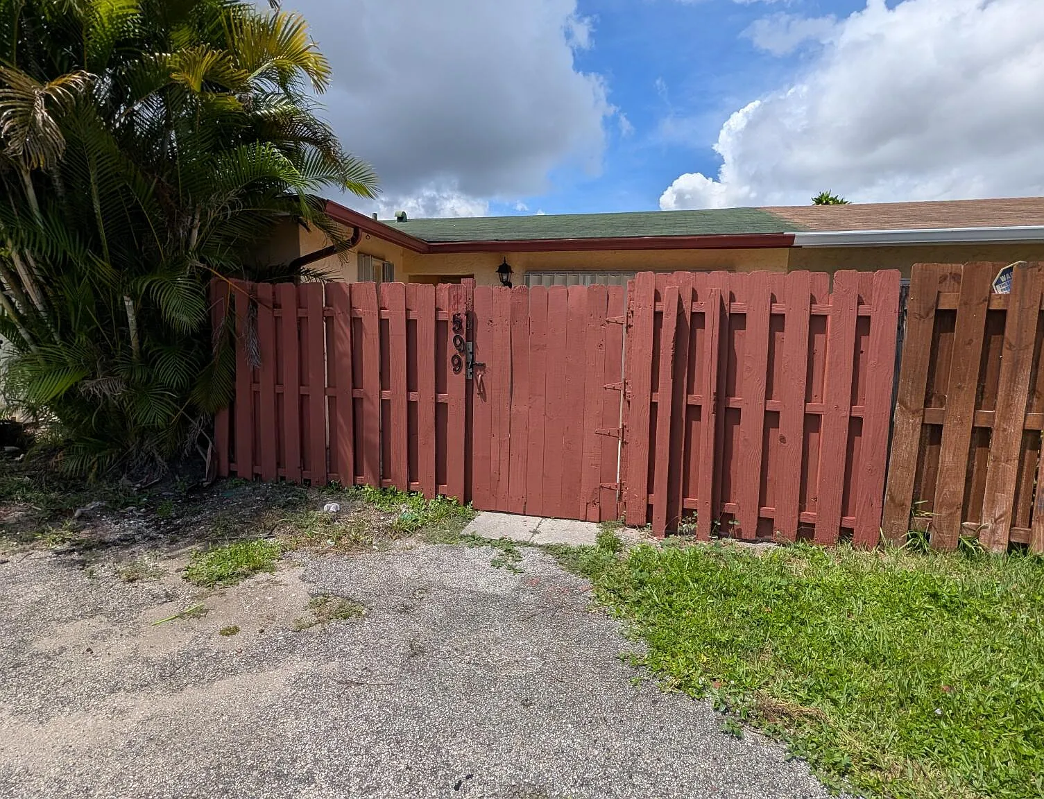 2 bed, 2.0 bath, 1045 sqft, $2,350 — Photo 2
