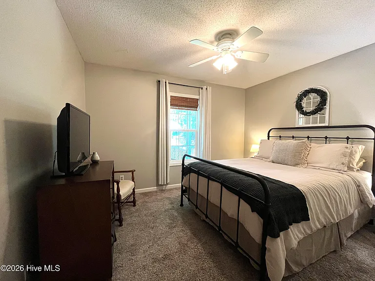 2400 Longleaf Dr W — Photo 18