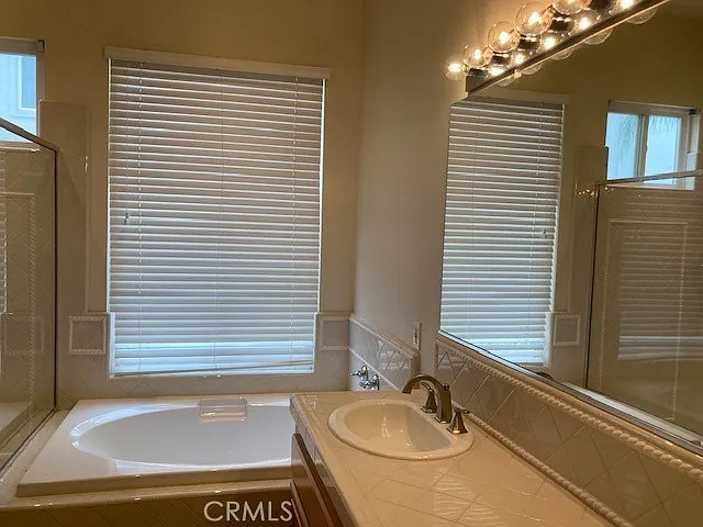 13428 Canyon Crest Rd — Photo 18