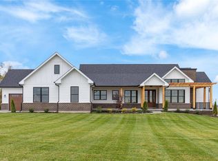 1001 Quail Grove Cir, O'Fallon, MO 63366