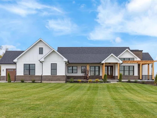 1001 Quail Grove Cir, O'Fallon, MO 63366