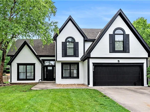 5619 W 152nd Ter, Overland Park, KS 66223