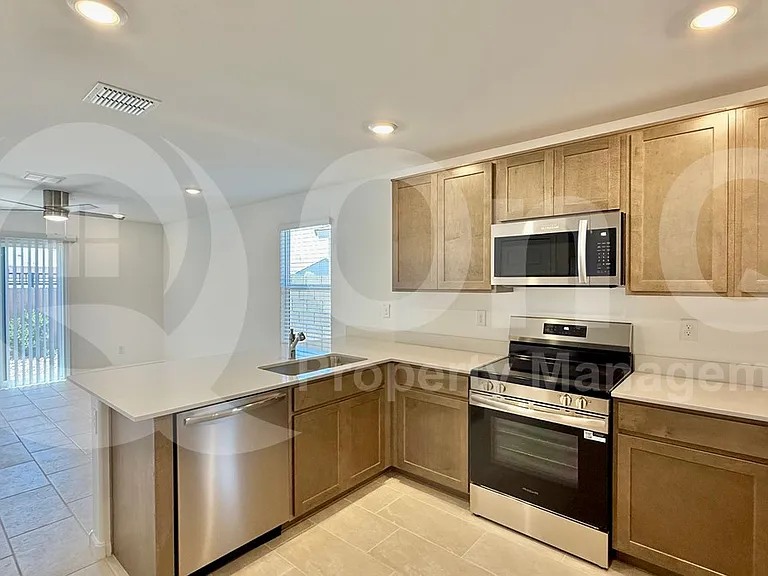 17408 N Del Mar Ave — Photo 7