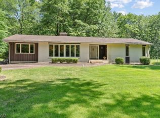 54 Lindbergh Rd, Ringoes, NJ 08551